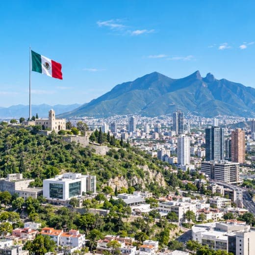 Vista panorámica de Monterrey y Cerro de la Silla